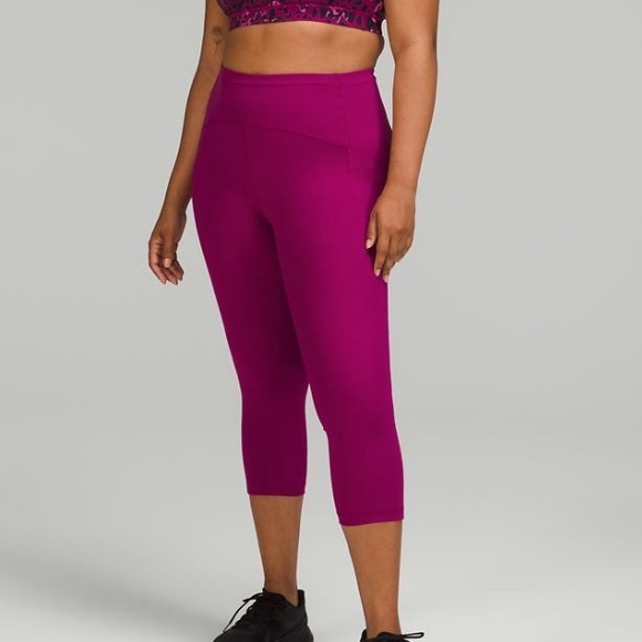 lululemon athletica Pants - NWT Lululemon Swift Speed High Rise Crop 21” Size 10